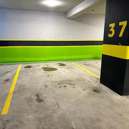 Luxury Apartment With Parking Tirana Exterior photo